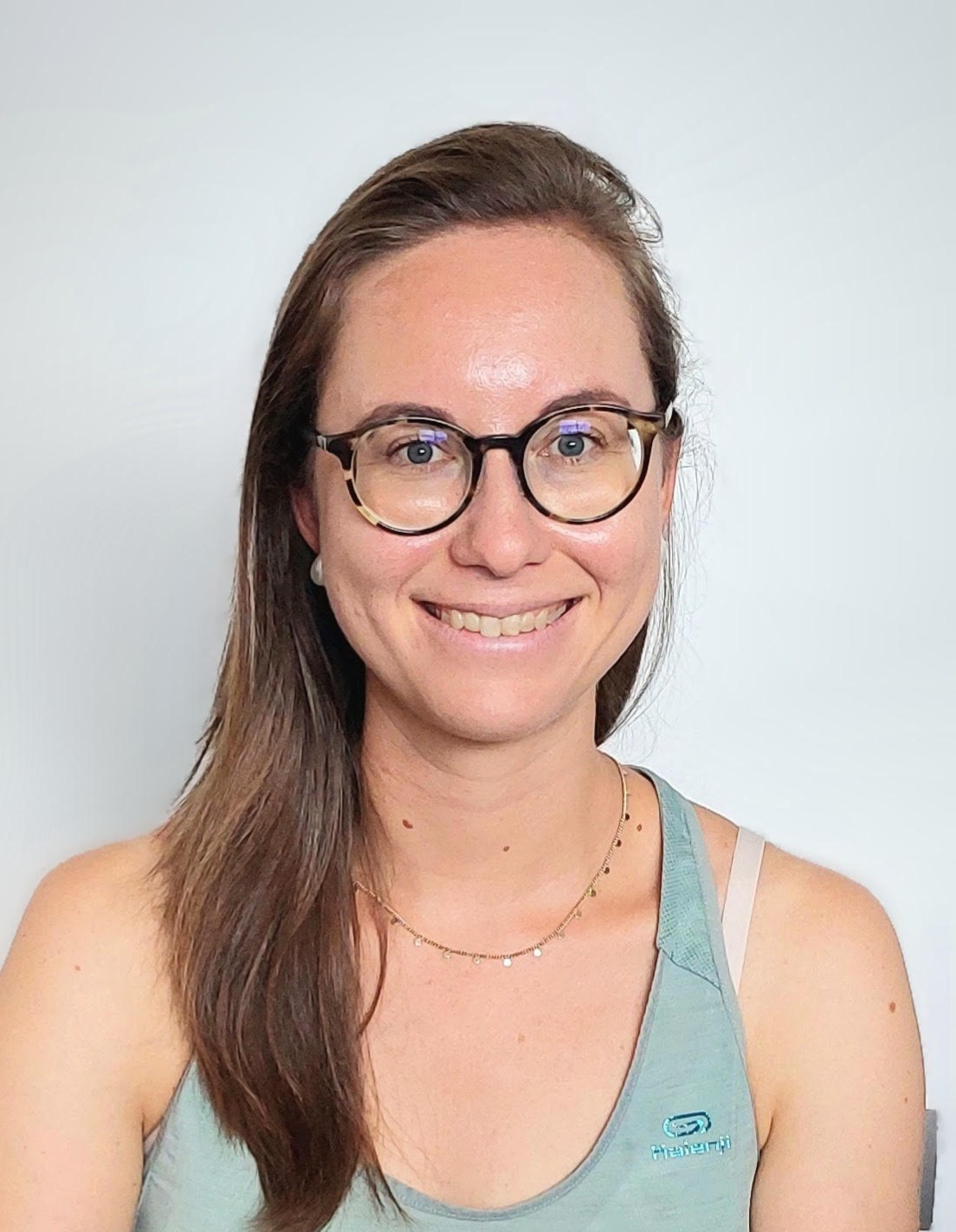 Portret van Louise, Yogadocente en Ademcoach